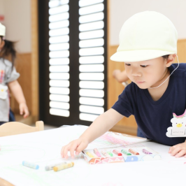 令和7年度　晴山キッズ（2歳児プレ保育）入会・見学受付中！